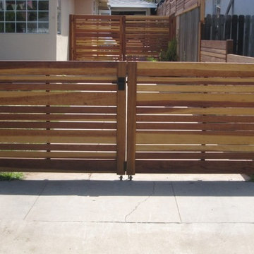 Encinitas Mid-Century Beach House Driveway Gate