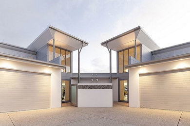 Entryway - contemporary entryway idea in Sunshine Coast