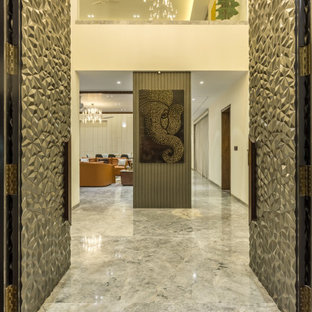 ENTRANCE LOBBY