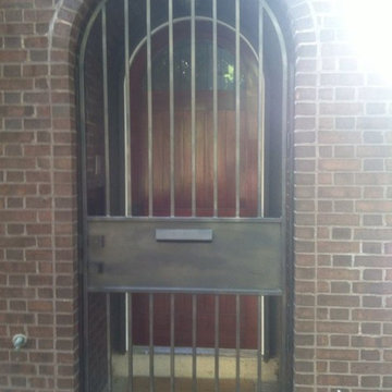 Entry gate with built in mailbox