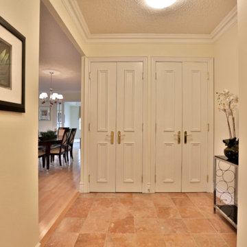 Entry-Spacious Condo