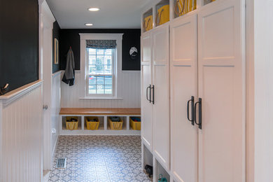 Mid-sized cottage porcelain tile entryway photo in Boston