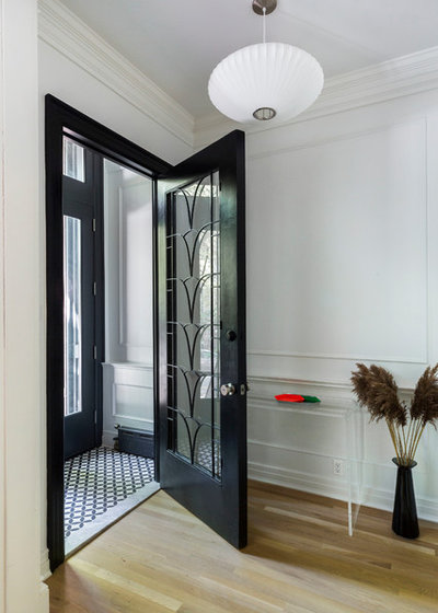 Contemporary Entry by Kate Glicksberg Photography