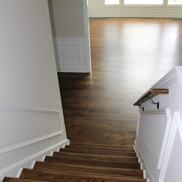 Foyer & Interior Stairs