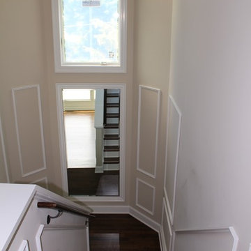 Foyer & Interior Stairs