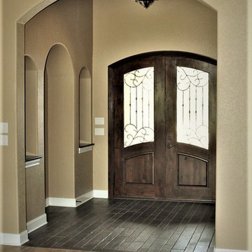 Foyer with Niches