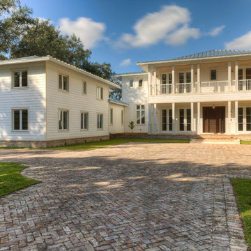 Gables - Southern Charm Residence