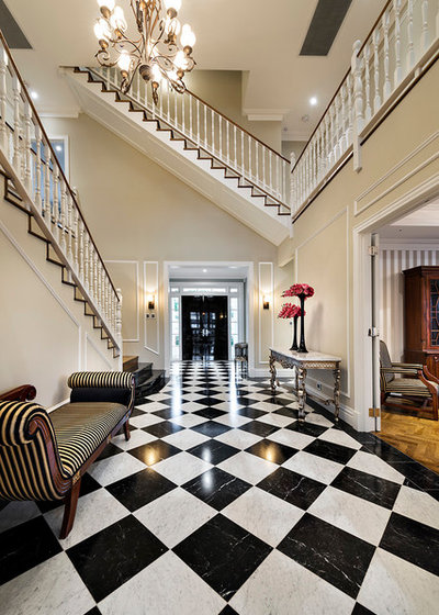 Traditional Entrance by Oswald Homes