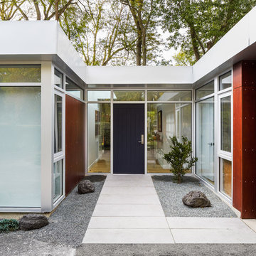 Glencoe Modern Glass House