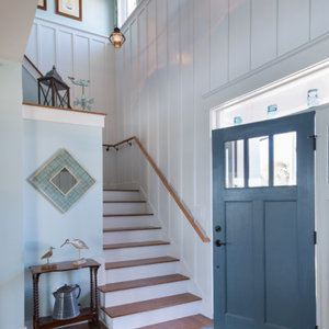 https://www.houzz.com/photos/green-on-great-island-beach-style-entry-providence-phvw-vp~7611344