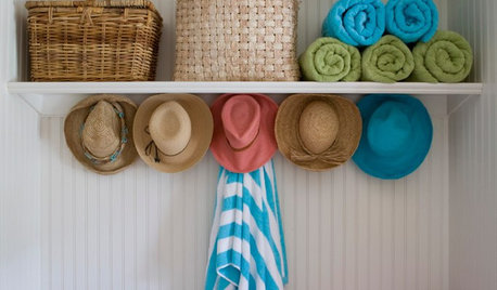 8 Ways to Give Your Entryway Summery Goodness