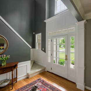 Home Coming - Foyer