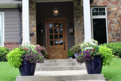 Elegant entryway photo in Dallas