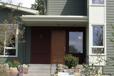 Entryway - transitional entryway idea in Seattle