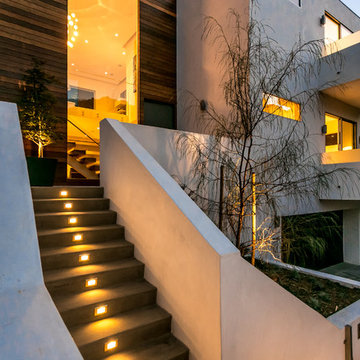 Knobhill: Sherman Oaks Modern New Home