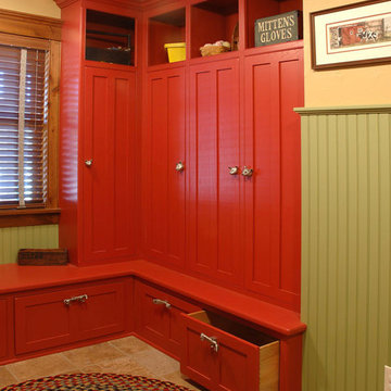 Lockers with boot drawers