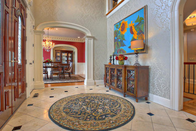 Example of a classic entryway design in Louisville