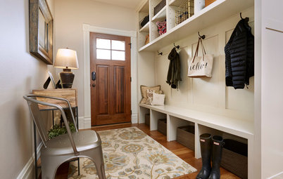 New This Week: 3 Refreshing Entryways That Deal With Clutter