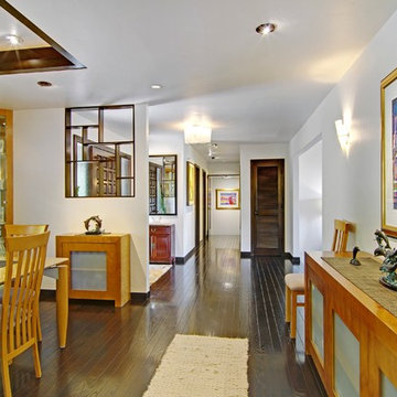 Modern Contemporary Dining Room & Entry