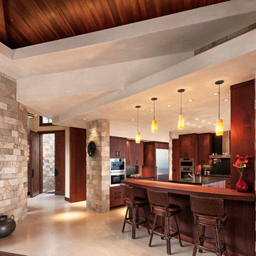 Modern Indoor-Outdoor Living with a Pacific Rim Influence