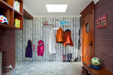 Eclectic mudroom photo in Toronto