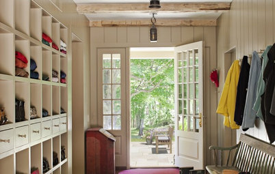 New This Week: 5 Farmhouse-Style Entryways We Want to Come Home To