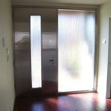 Modern Entry Neoporte doors