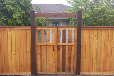 Entryway - craftsman entryway idea in Seattle