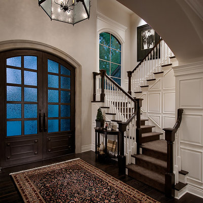 Large elegant entryway photo in Phoenix