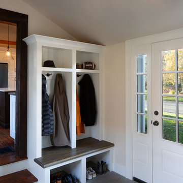Old Wethersfield Residence Mudroom and Garage Addition