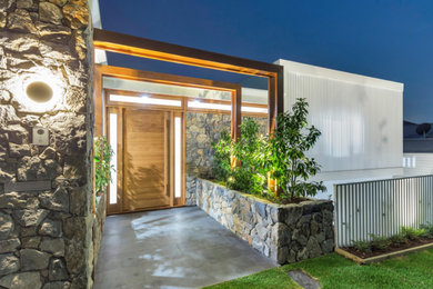Photo of a contemporary entrance in Brisbane.