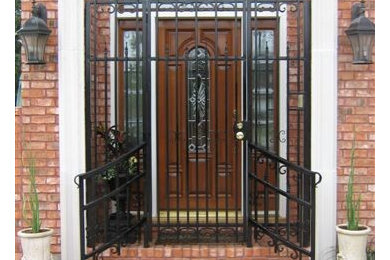 This is an example of a classic entrance in Houston.