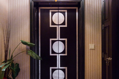 Example of a transitional entryway design in Las Vegas