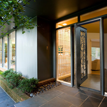 Pivot Doors for An Exceptional Entryway