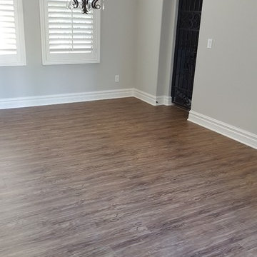 Prime Waterproof, Barn Door Oak - Vinyl Wood Look Plank Floor