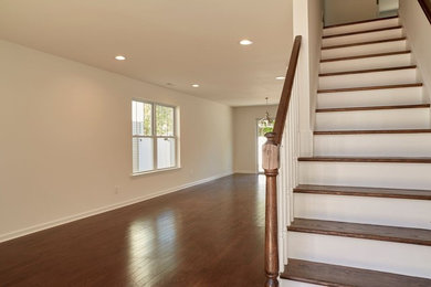 Elegant entryway photo in Miami