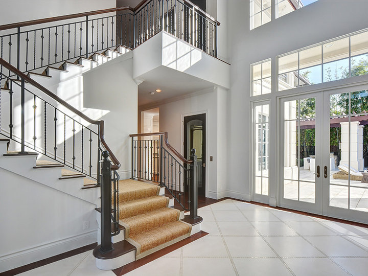 Mudroom - Mediterranean Entry