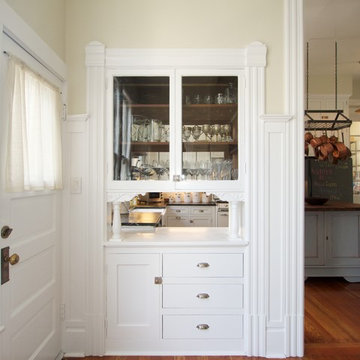 Semi-Custom Kitchen Cabinets in Oakland