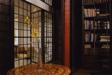 Example of a trendy entryway design in New York
