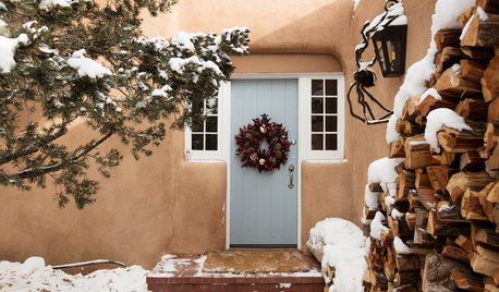 14 Christmas Front Door Decorating Ideas