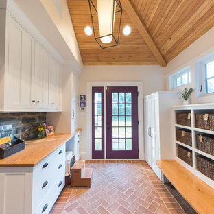 Spring Ave Mudroom