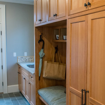 Spruce Point: Guest House Mudroom