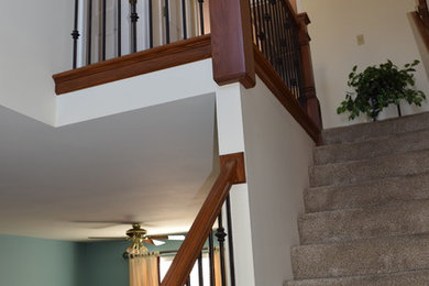 Foto de escalera contemporánea de tamaño medio
