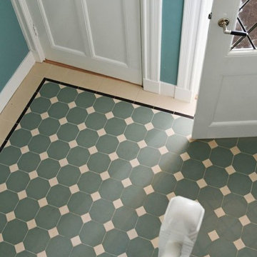 Sunny Entryway in Pale Green /Cream Wincklelmans Tile