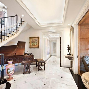 Sutton Place Apartment