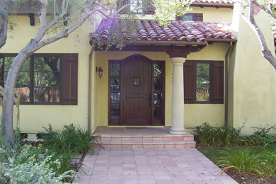 This is an example of a mediterranean entrance in San Francisco.