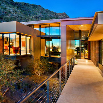The Canyons, Home 401