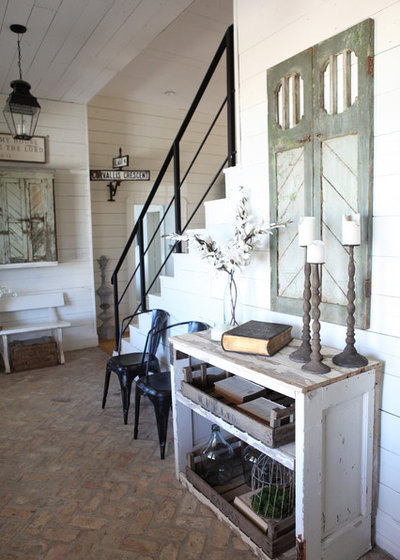 Shabby-chic Style Entrance by User