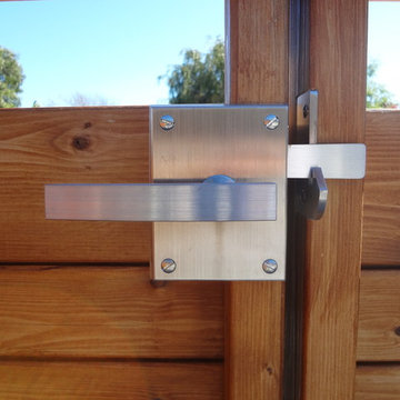 Tiburon Contemporary Double Gate