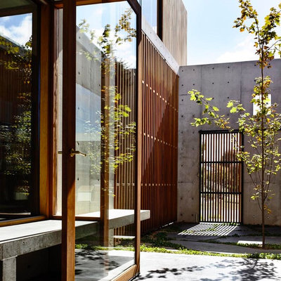 Modern Entrance by Auhaus Architecture